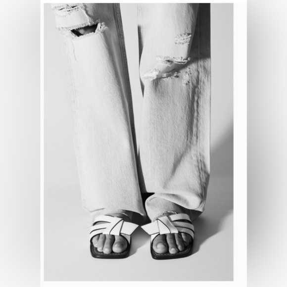 Zara White Topstitched Low Heeled Sandals- EU 37 - Picture 3 of 9